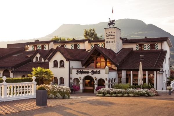 Schloss-Hotel Swiss-Chalet Merlischachen